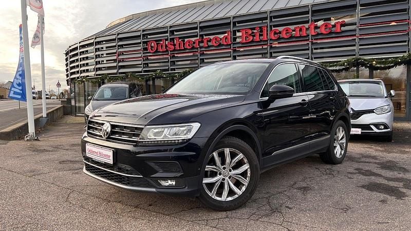 Sortmetal Brugt 2020 VW Tiguan Highline SUV | 273.730 kr. (God pris) - Billede 1/4