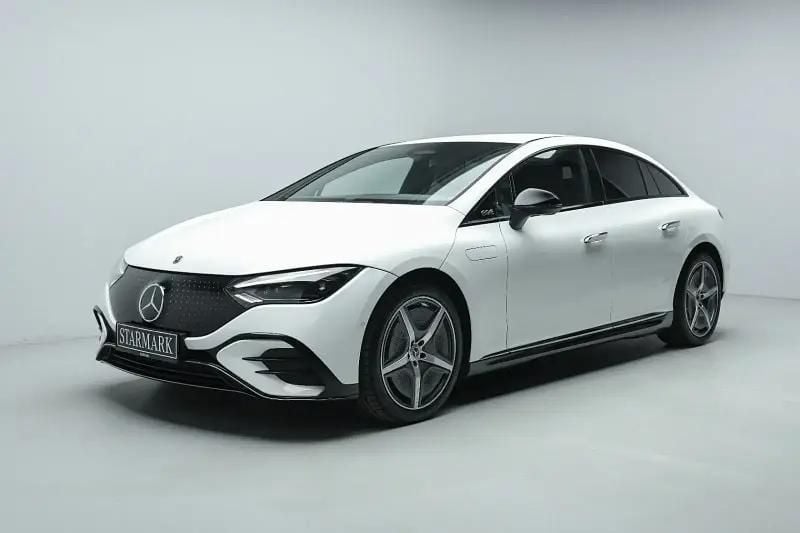 Hvid Brugt 2024 Mercedes EQE300 AMG line Sedan | 454.900 kr. (Fair pris) - Billede 1/3