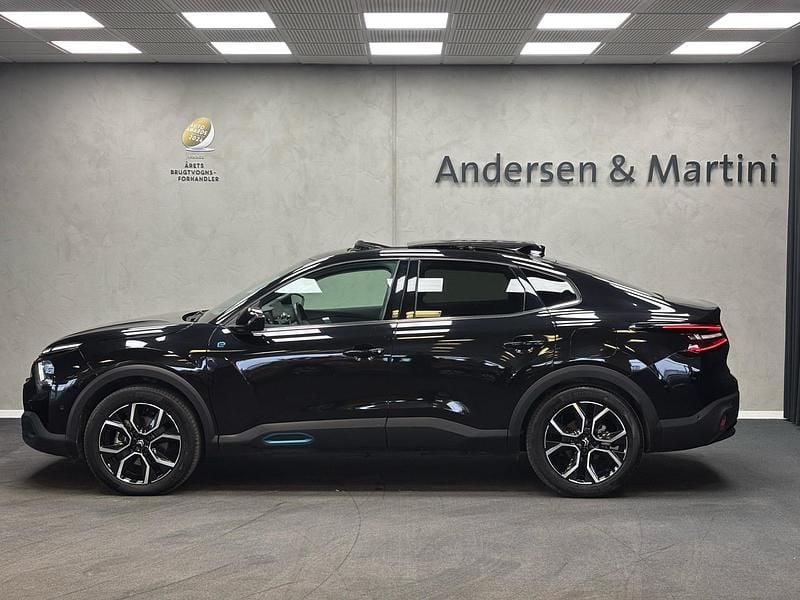 Brugt Citroën e-C4 Shine 100 kW (136 HK) 2023 Sort Hatchback