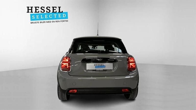 Brugt Mini Cooper Essential 135 kW (184 HK) 2021 Grå Hatchback