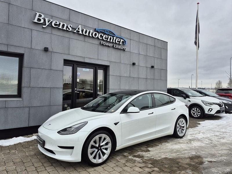 Brugt Tesla Model 3 RWD 239 kW (325 HK) 2022 Perlemorshvid Sedan