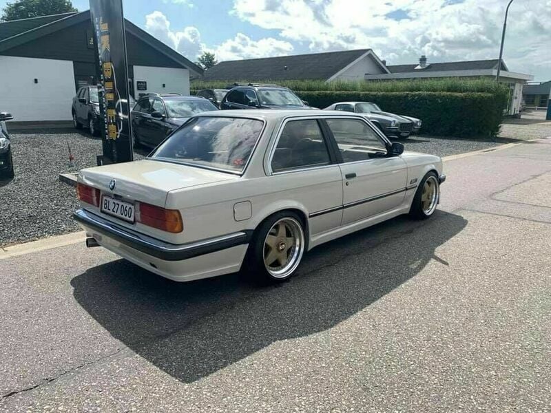 Brugt BMW 318 122 HK (89 kW) 1985 N/a