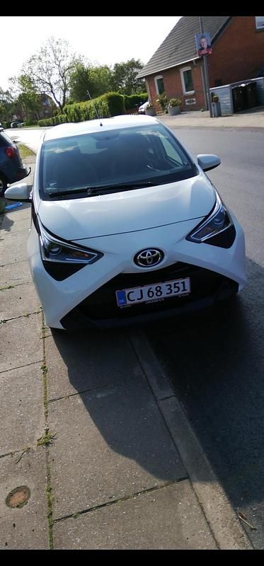 Brugt Toyota Aygo x-press 72 HK (52 kW) 2019 Hvid Hatchback