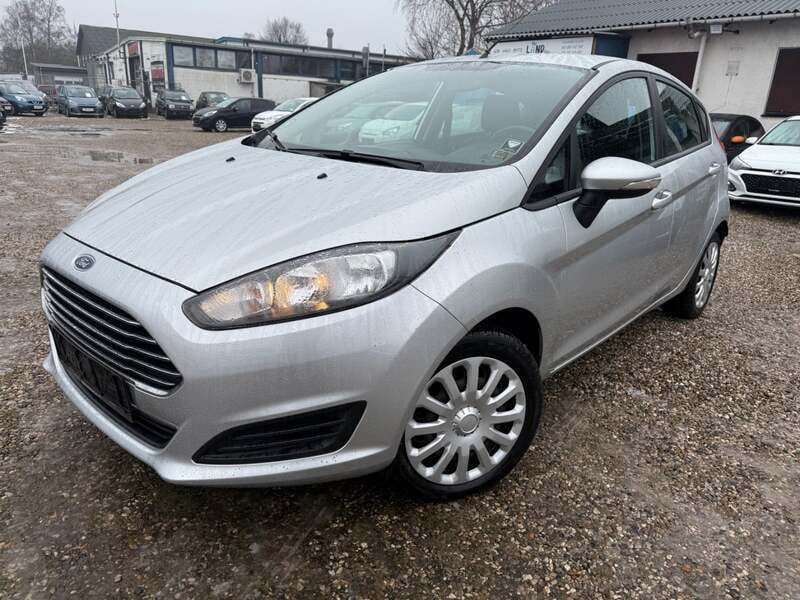 Sølvmetal Brugt 2013 Ford Fiesta Trend Hatchback | 49.990 kr. (Fair pris) - Billede 1/4