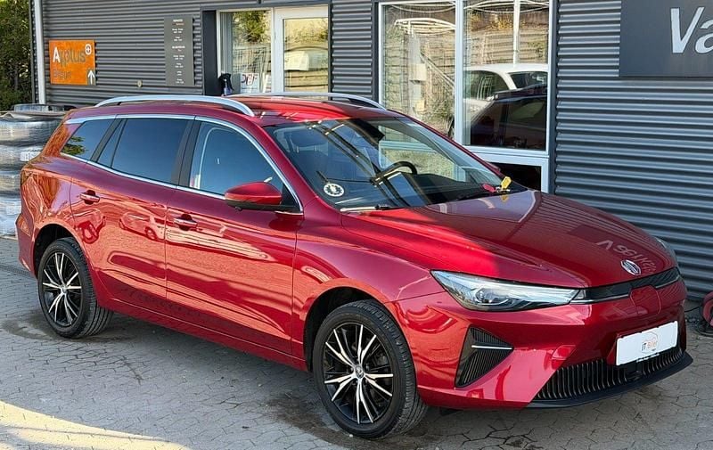 Rød Brugt 2023 MG MG5 EV Luxury Stationcar | 129.900 kr. (Fair pris) - Billede 1/4
