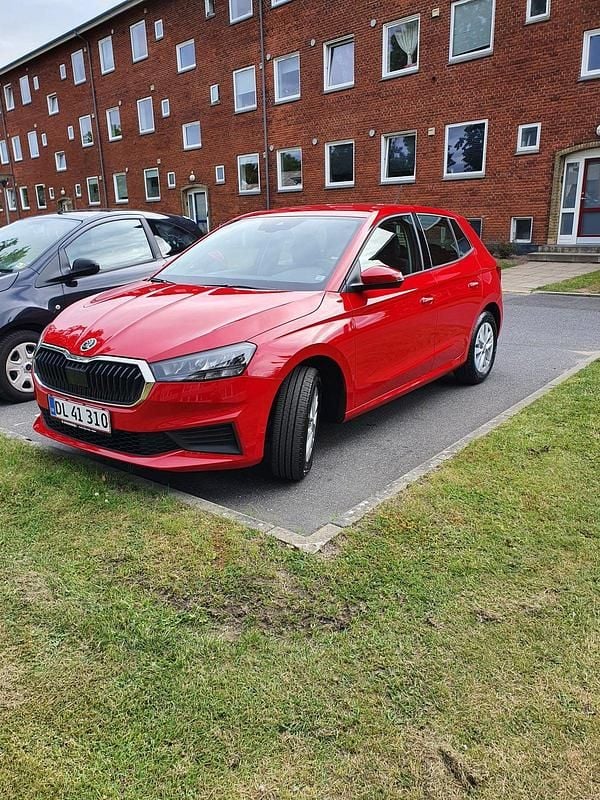 Rødmetal Brugt 2022 Skoda Fabia Ambition Hatchback | 124.000 kr. (Fair pris) - Billede 1/4