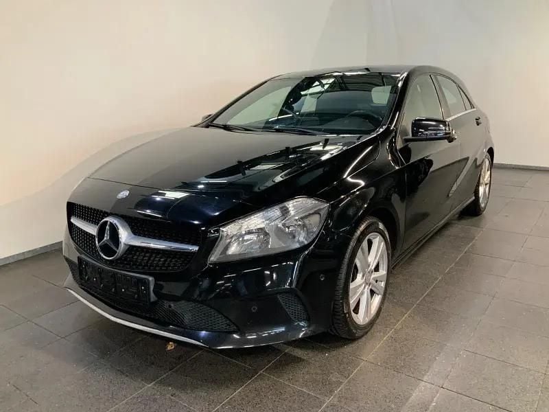 Sort Brugt 2017 Mercedes A180 Urban | 129.900 kr. (Fair pris) - Billede 1/4