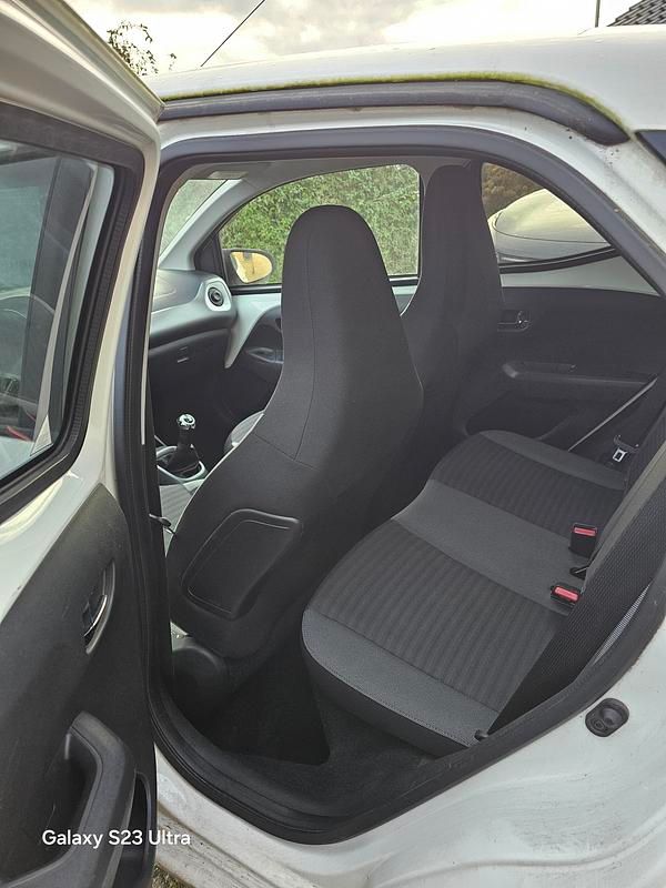 Brugt Toyota Aygo x-press 72 HK (52 kW) 2019 Hvid Hatchback