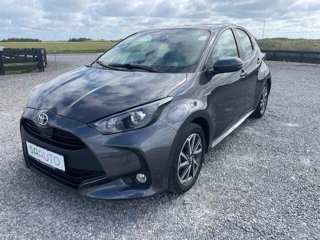 Brugt 2021 Toyota Yaris Hybrid H4 Hatchback | 179.900 kr. (Fair pris) - Billede 1/4