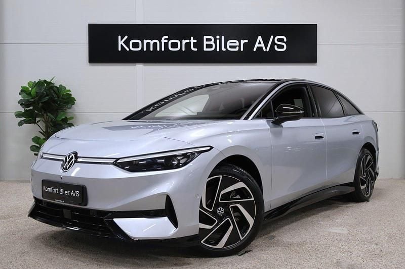 Sølvmetal Brugt 2023 VW ID.7 Pro Hatchback | 339.800 kr. (God pris) - Billede 1/4