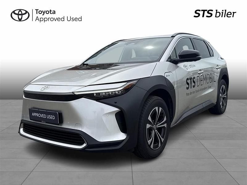 Brugt Toyota bZ4X Executive 150 kW (204 HK) 2024 1j6 precious silver SUV