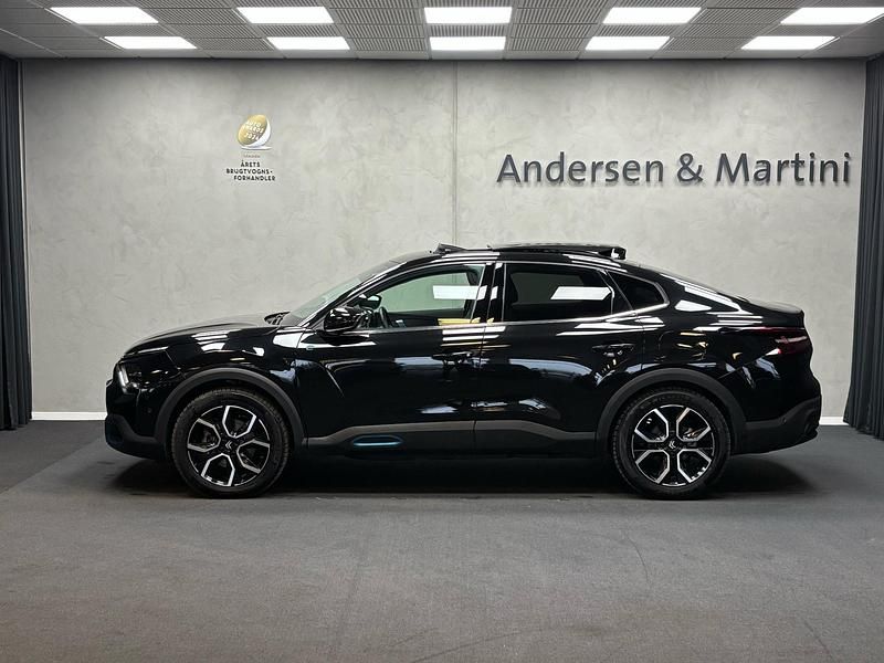 Brugt Citroën e-C4 Shine 100 kW (136 HK) 2023 Sort Hatchback