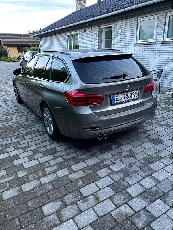 Brugt BMW 320 Advantage 190 HK (139 kW) 2017 Grå Stationcar
