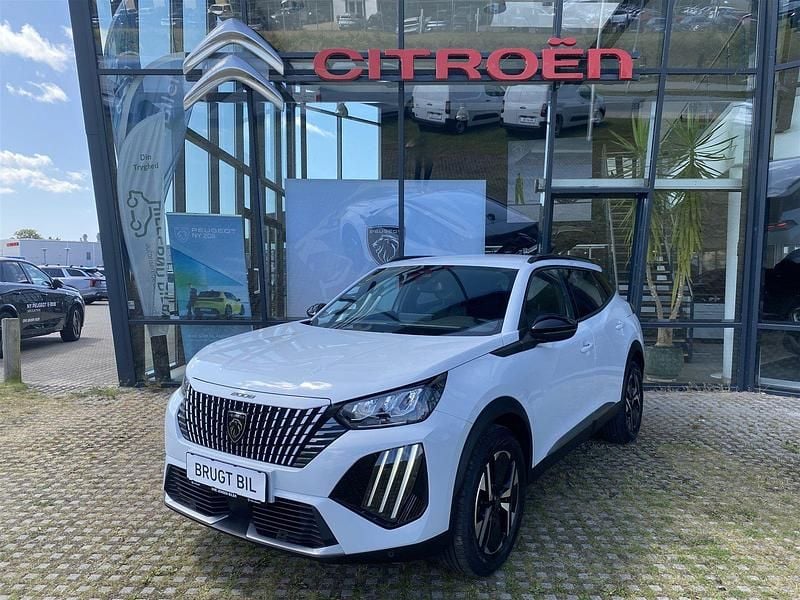 Hvid metal Brugt 2023 Peugeot 2008 Selection Sky SUV | 224.900 kr. (Fair pris) - Billede 1/4