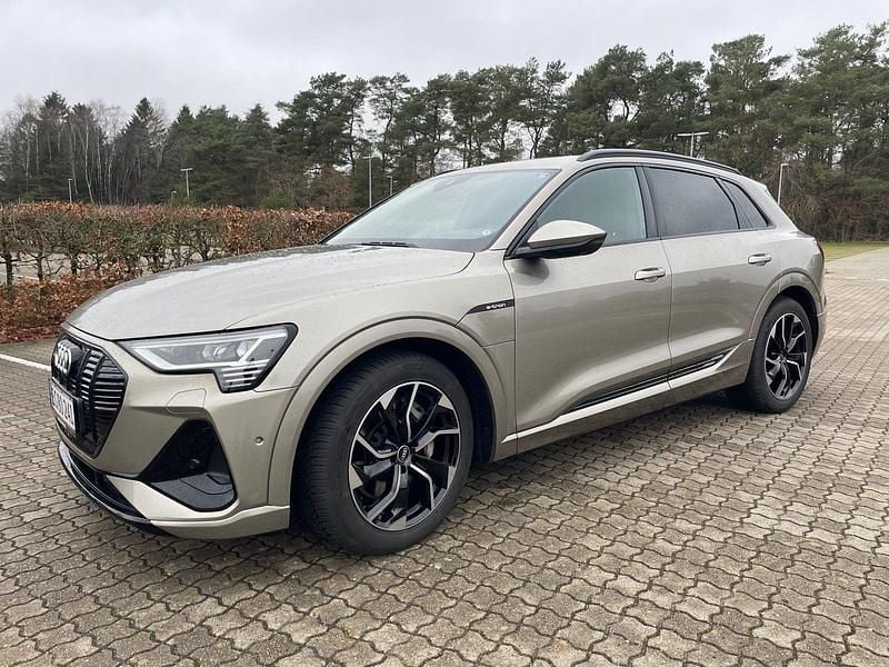 Beigemetal Brugt 2021 Audi e-tron S-Line SUV | 339.900 kr. (Super pris) - Billede 1/4