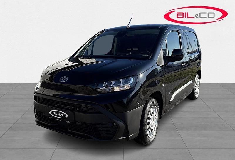 Ktv absolute black Ny 2025 Toyota Proace City Van | 210.000 kr. - Billede 1/4