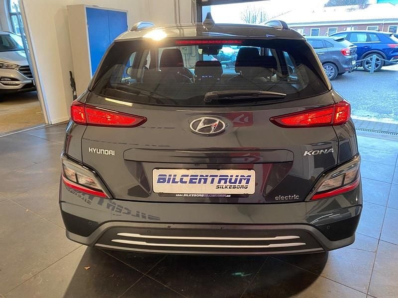 Brugt Hyundai Kona Essential 100 kW (136 HK) 2021 Gråmetal SUV