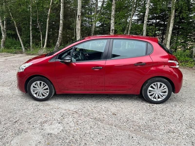 Brugt Peugeot 208 68 HK (50 kW) 2014 Rød Hatchback