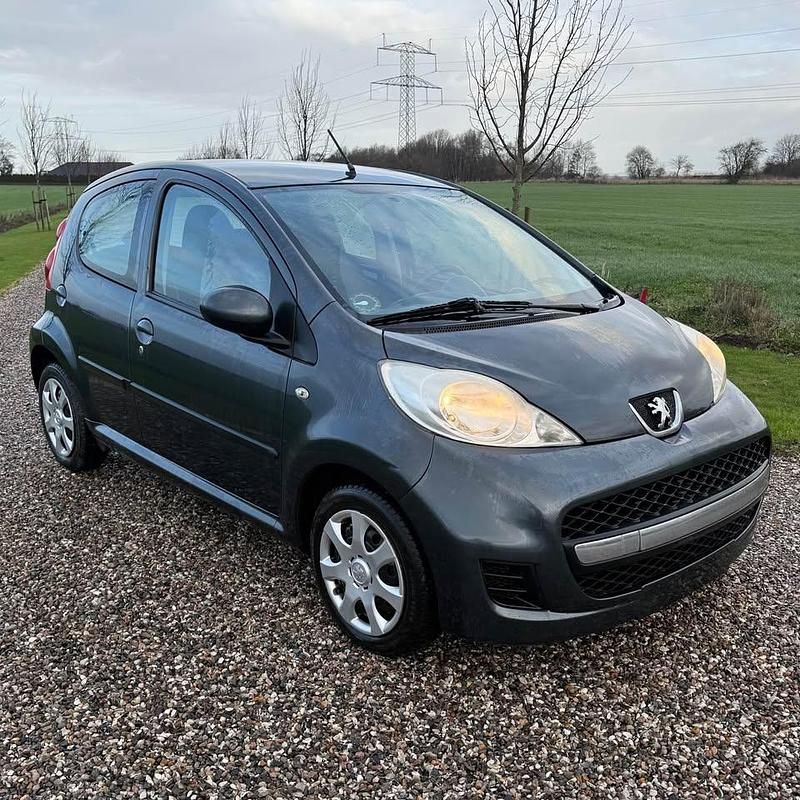 Brugt Peugeot 107 221 HK (162 kW) 2011 Hatchback