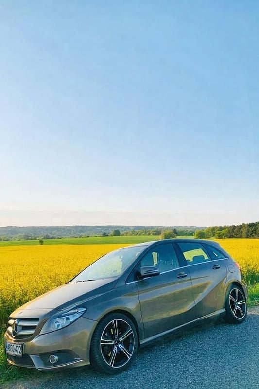 Brugt Mercedes B180 109 HK (80 kW) 2013 Grå MPV