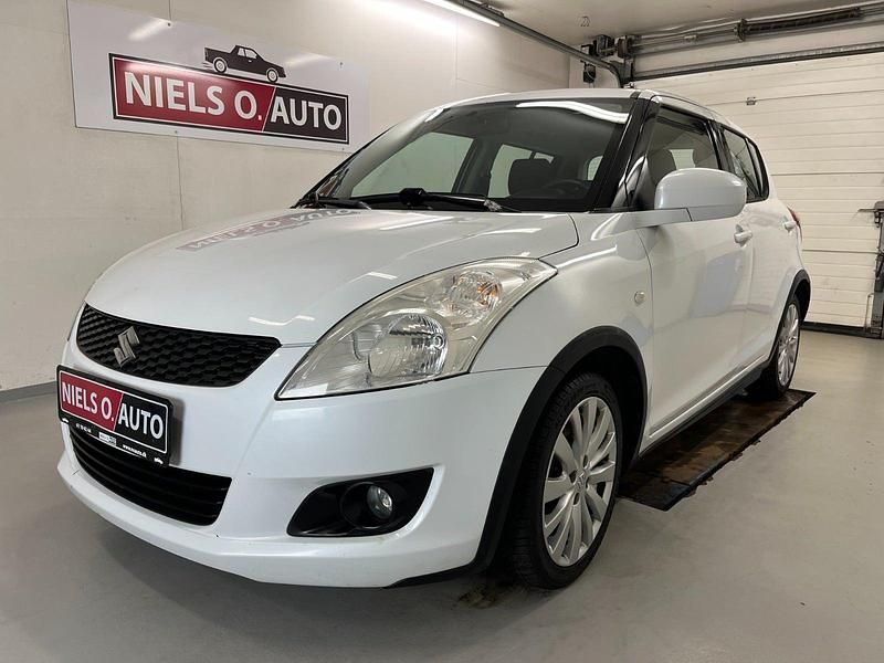 Brugt Suzuki Swift 94 HK (69 kW) 2013 Perlemorshvid Hatchback