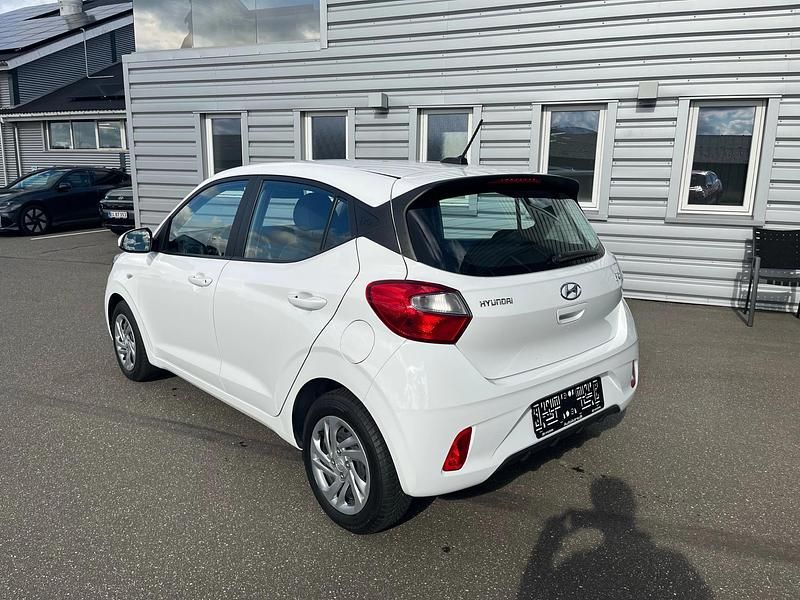 Brugt Hyundai i10 Essential 67 HK (49 kW) 2023 Atlas white Hatchback