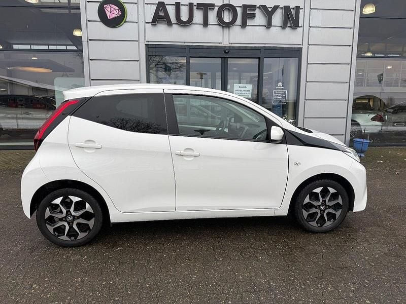 Hvid Brugt 2020 Toyota Aygo Hatchback | 88.800 kr. (Fair pris) - Billede 1/4