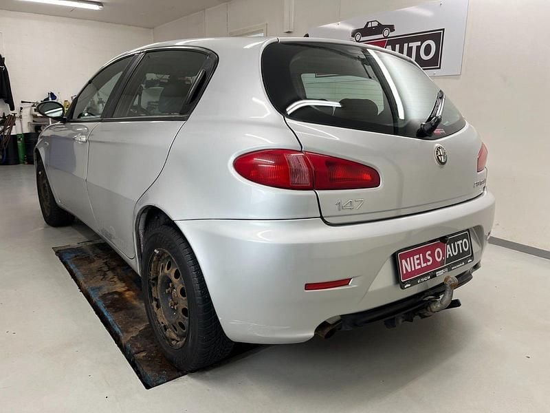 Brugt Alfa Romeo 147 150 HK (110 kW) 2005 Sølvmetal Hatchback