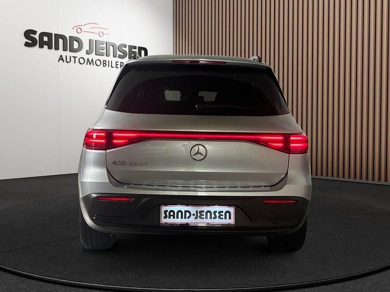 Brugt Mercedes EQB250+ Electric Art 139 kW (190 HK) 2025 Sølvmetal SUV