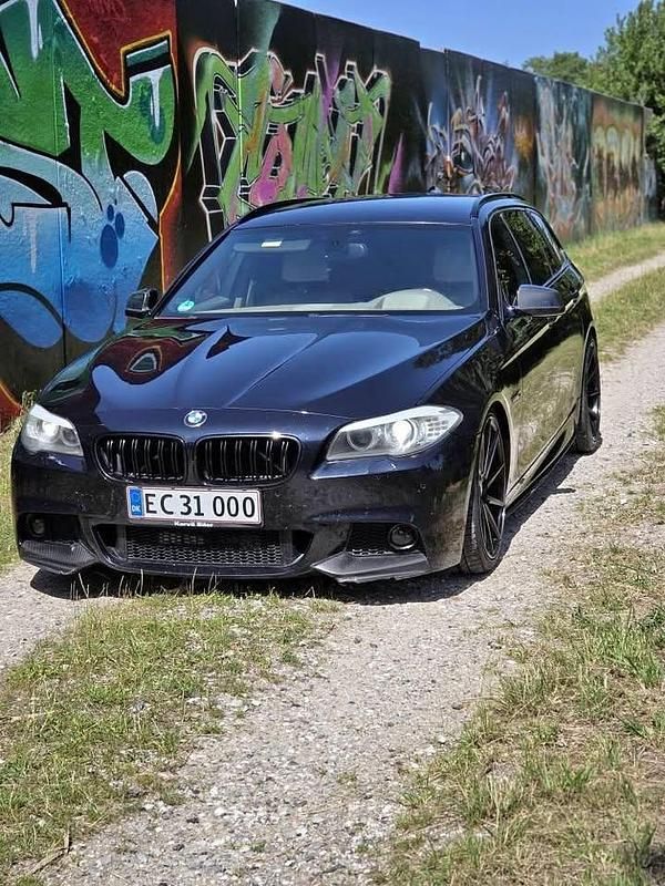 Brugt 2010 BMW 530 Sport Line Stationcar | 163.000 kr. - Billede 1/4
