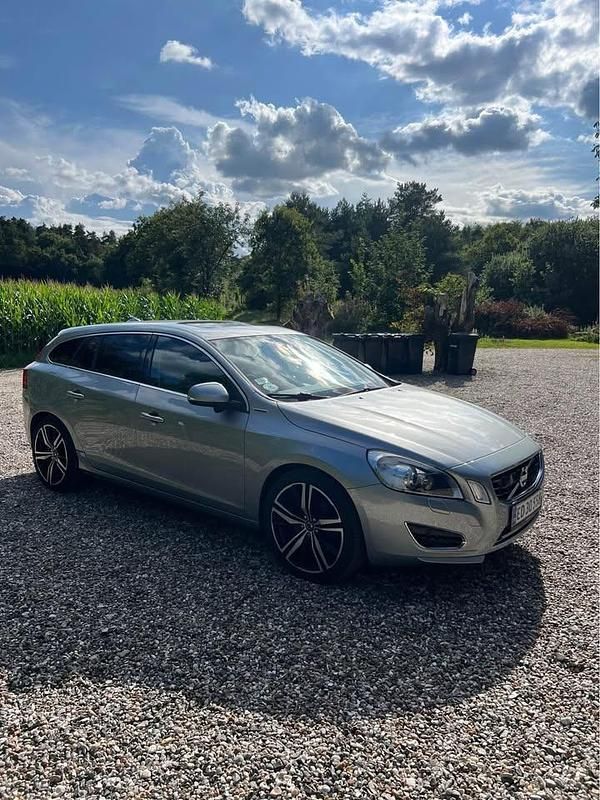 Brugt Volvo V60 275 HK (202 kW) 2013 Grå Stationcar