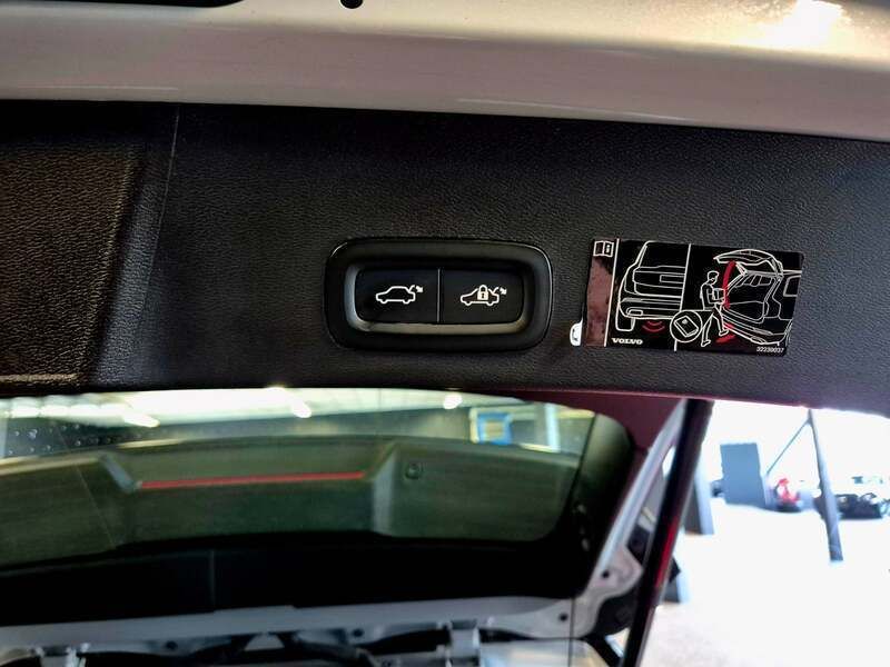 Hvidmetal Brugt 2021 Volvo XC40 Plus SUV | 289.900 kr. (Fair pris) - Billede 1/4