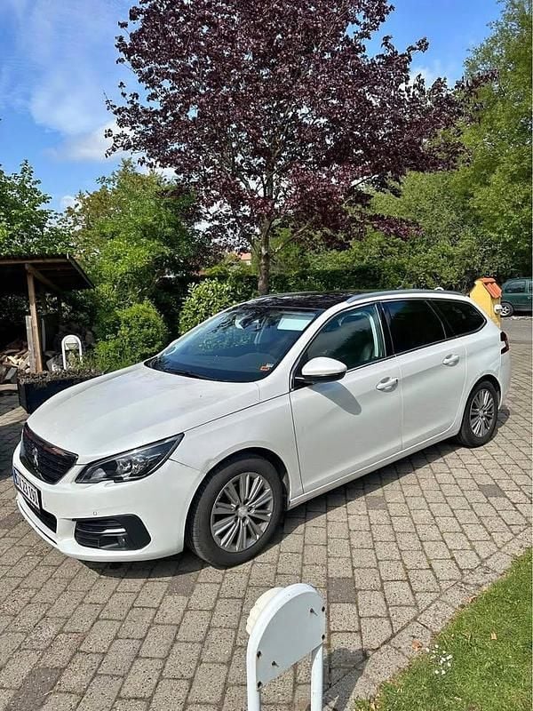 Grå Brugt 2018 Peugeot 308 Hatchback | 82.000 kr. (Fair pris) - Billede 1/4