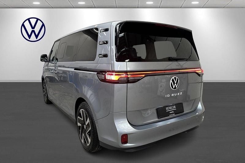 Brugt VW ID. Buzz Style 210 kW (286 HK) 2024 Sølvmetal MPV