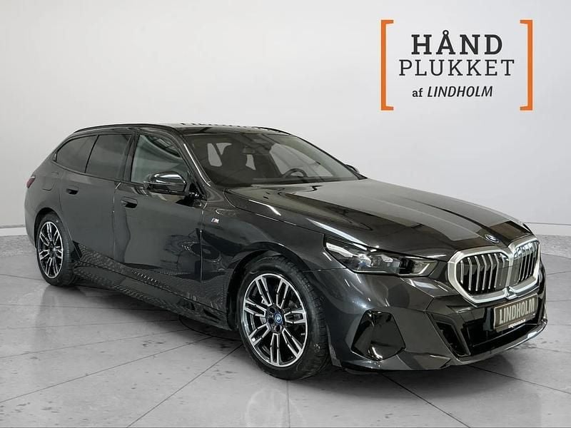 Koksmetal Brugt 2025 BMW i5 M Sport Stationcar | 529.900 kr. (Super pris) - Billede 1/4