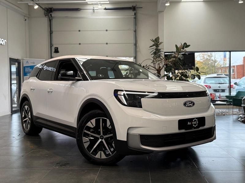 Hvidmetal Brugt 2024 Ford Explorer Extended Range SUV | 282.799 kr. (God pris) - Billede 1/4