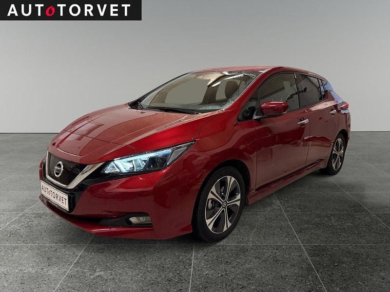 Rødmetal Brugt 2020 Nissan Leaf N-Connecta Hatchback | 89.700 kr. (Super pris) - Billede 1/4