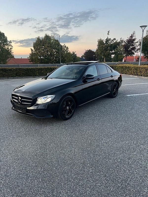 Sortmetal Brugt 2017 Mercedes E350 Avantgarde Sedan | 364.900 kr. (Fair pris) - Billede 1/4