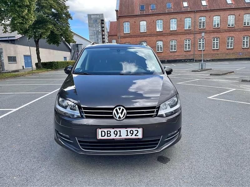 Brugt VW Sharan Highline 150 HK (110 kW) 2015 Brun MPV
