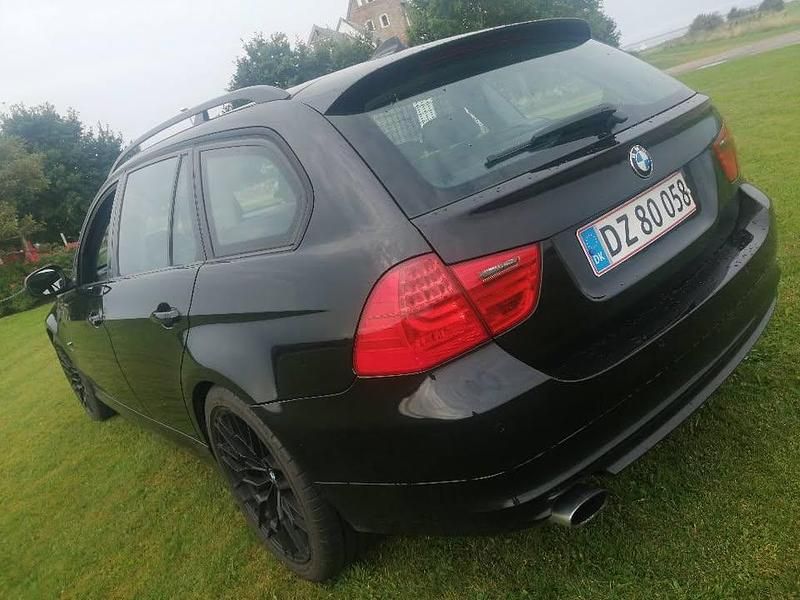 Brugt BMW 320 177 HK (130 kW) 2010 Sort Stationcar