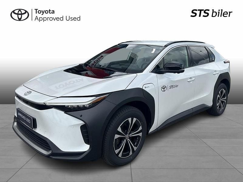 Platinum pearl white Brugt 2024 Toyota bZ4X Executive SUV | 329.900 kr. (Fair pris) - Billede 1/2