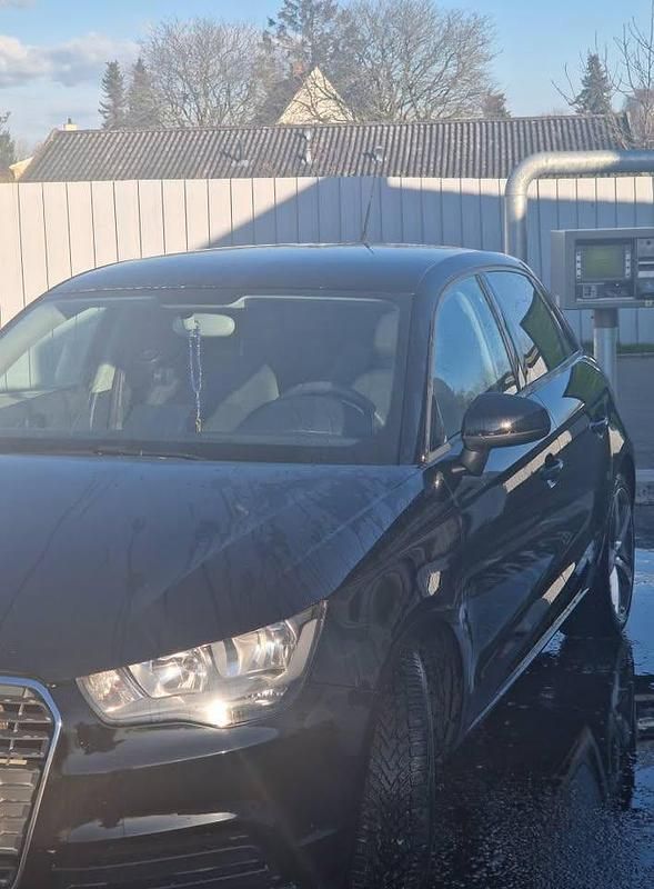 Brugt Audi A1 Comfort 86 HK (63 kW) 2010 Sort Hatchback