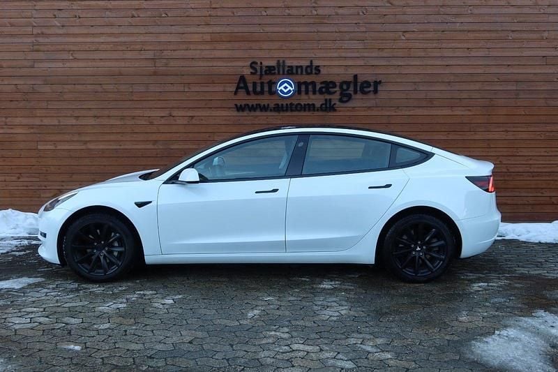 Brugt Tesla Model 3 Standard Range 239 kW (325 HK) 2022 Sedan