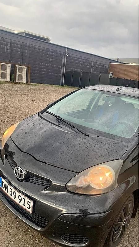 Brugt 2009 Toyota Aygo Hatchback | 16.900 kr. (Fair pris) - Billede 1/4