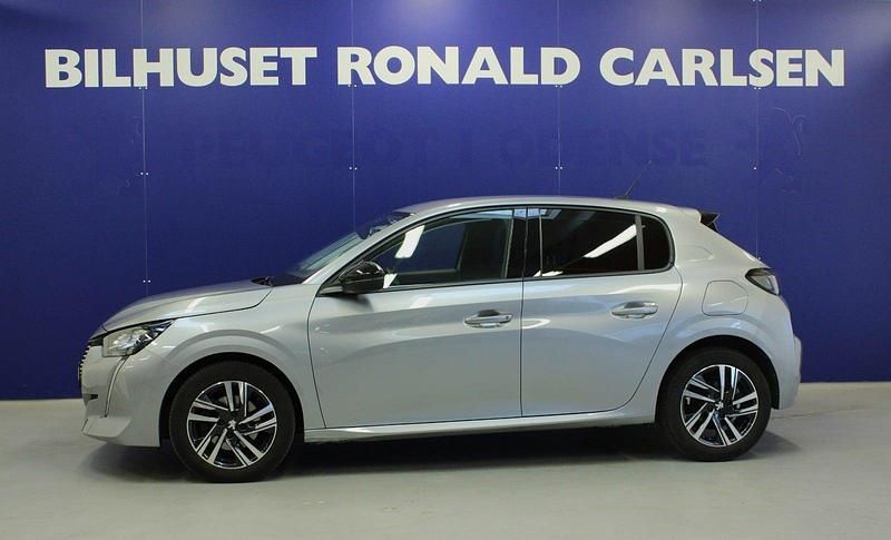 Sølvmetal Brugt 2023 Peugeot 208 Allure Hatchback | 154.900 kr. (Fair pris) - Billede 1/4