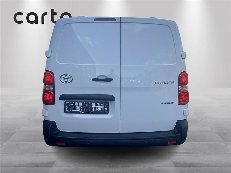 Ny Toyota Proace Comfort 100 kW (136 HK) 2025 R d1 epr  icy white MPV