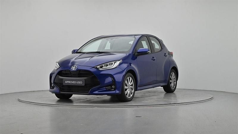 Brugt 2024 Toyota Yaris Active Hatchback | 194.900 kr. (God pris) - Billede 1/1
