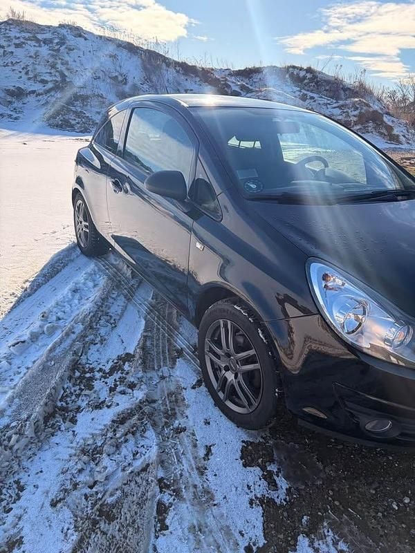 Brugt Opel Corsa Sport 101 HK (74 kW) 2010 Hatchback