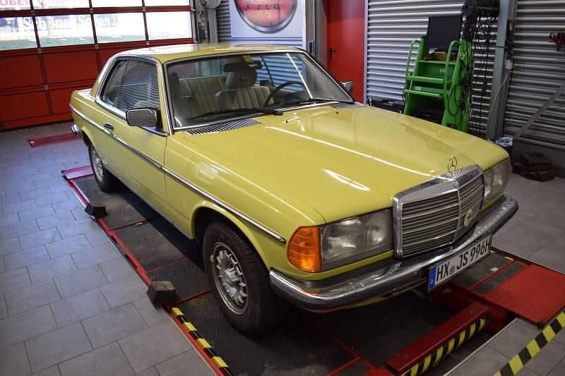 Brugt 1977 Mercedes E280 | 125.000 kr. - Billede 1/4