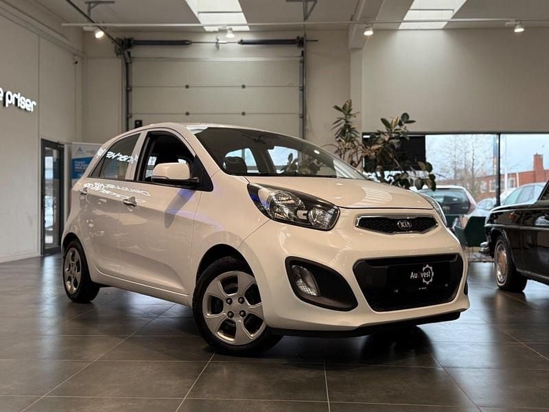 Hvid Brugt 2012 Kia Picanto Active Hatchback | 39.799 kr. (Fair pris) - Billede 1/4